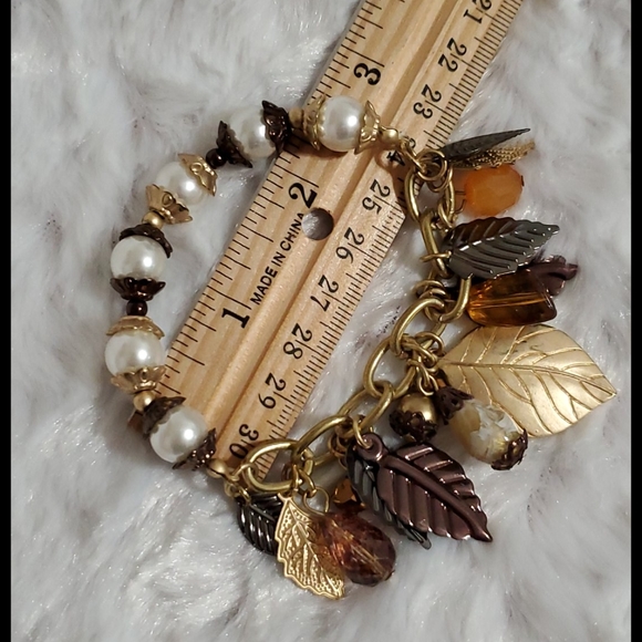 Mixed Media Goldtone stretch and chain leaf design Bracelet - Picture 2 of 5